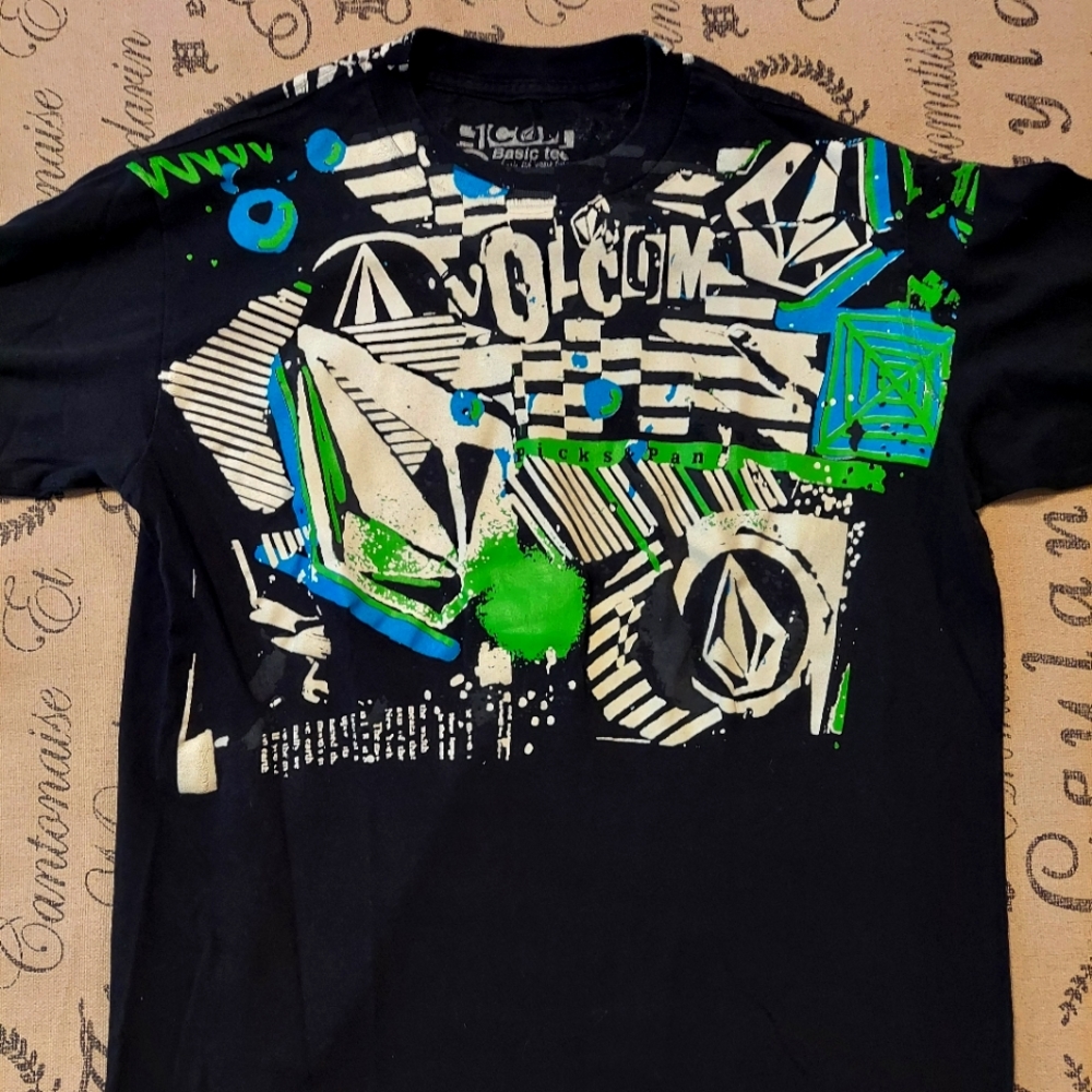 Vintage Volcom Black Short Sleeve Graphic Tee with Green & Blue Accents